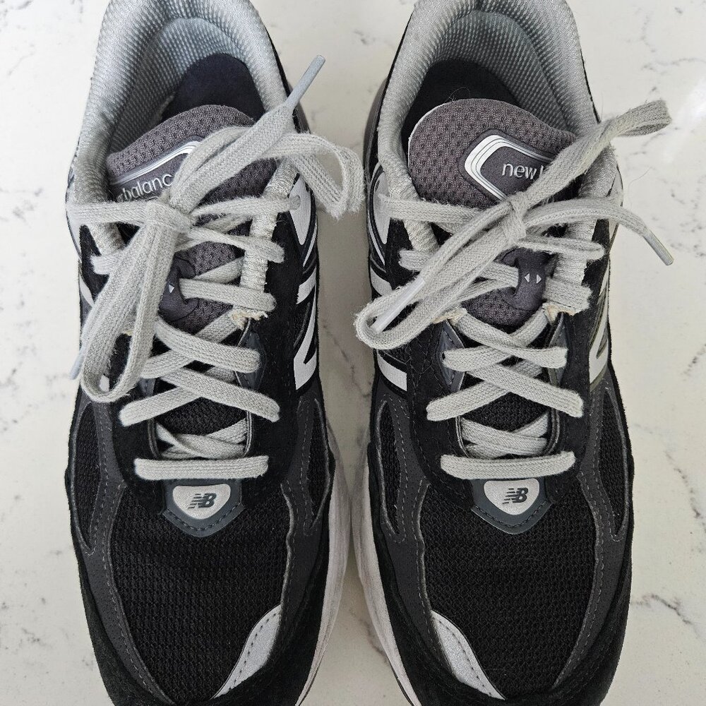 New Balance 990v6, Women's Size 8